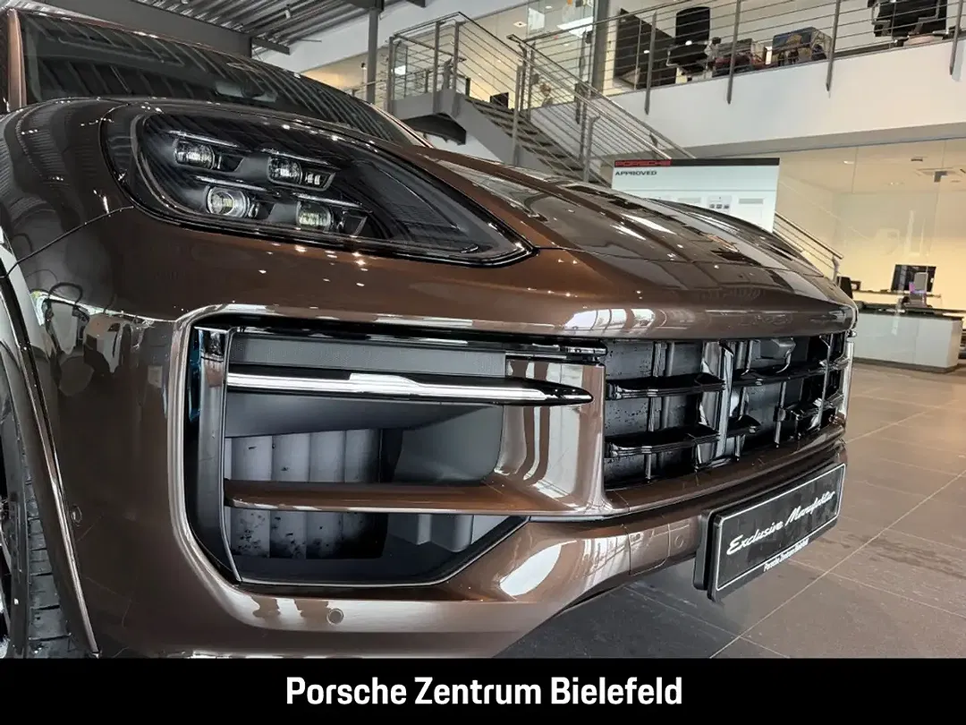 Porsche Cayenne - Thumbnail 9
