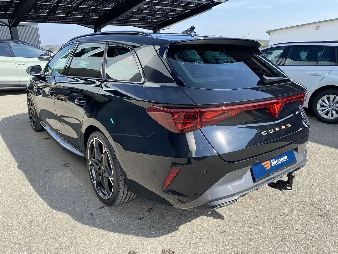 CUPRA Leon - Thumbnail 4
