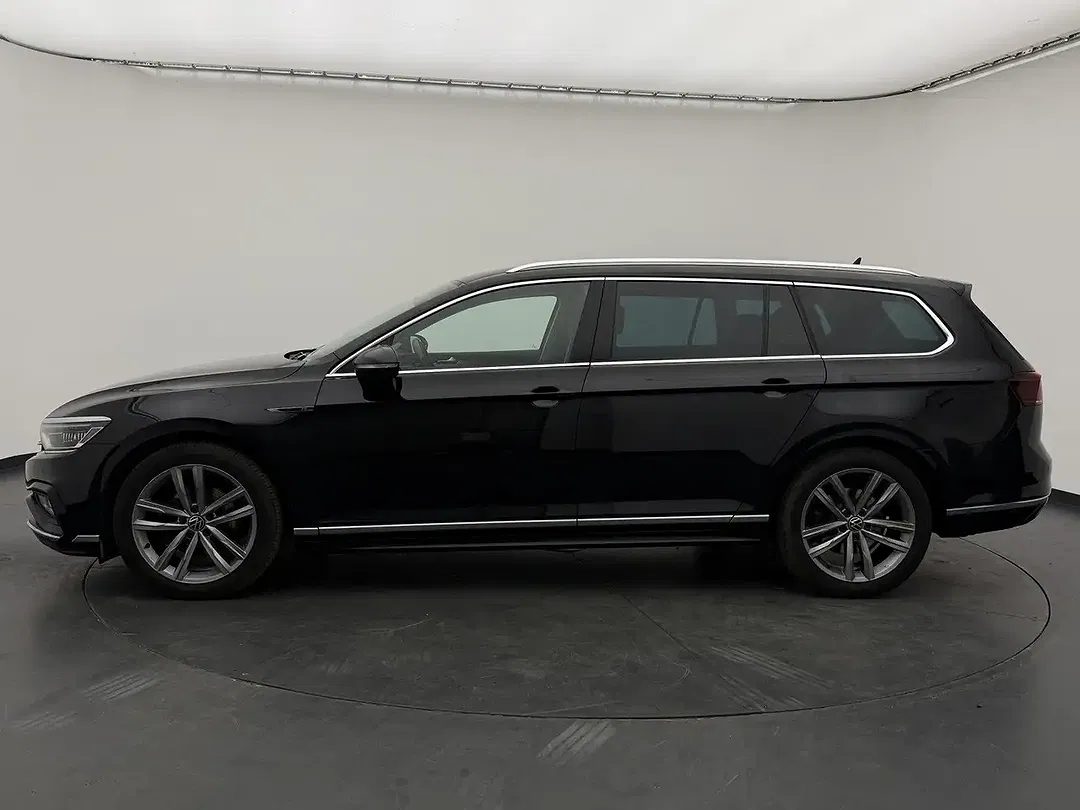 Volkswagen Passat Variant - Thumbnail 7