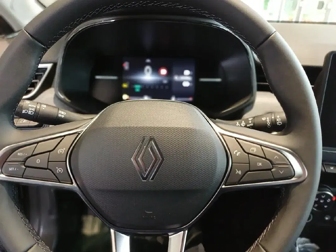 Renault Clio - Thumbnail 11
