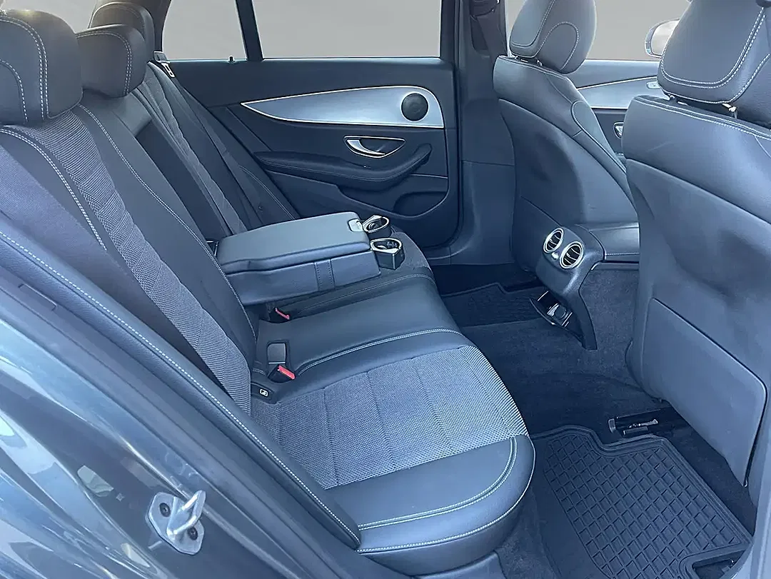 Mercedes-Benz E 300 - Thumbnail 12