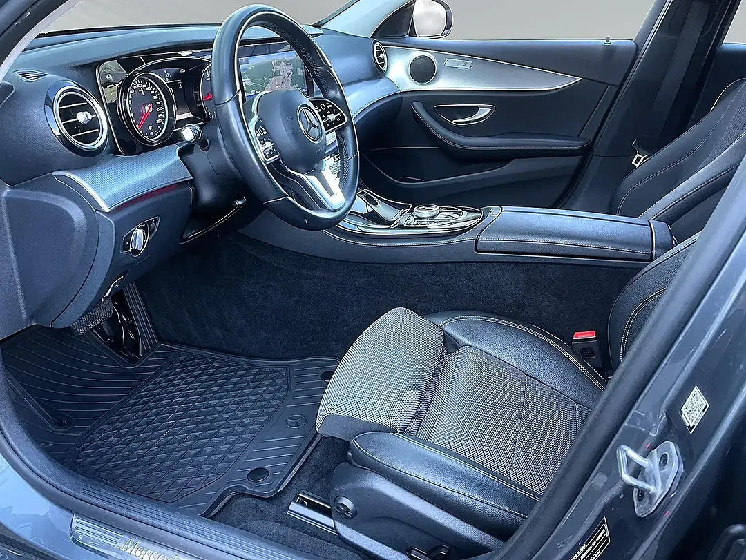 Mercedes-Benz E 300 - Thumbnail 8