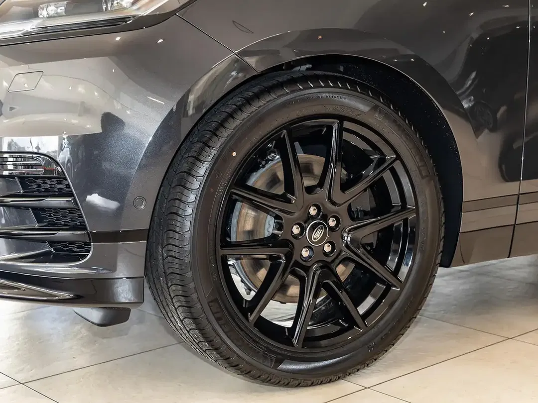 Land Rover Range Rover Velar - Thumbnail 7