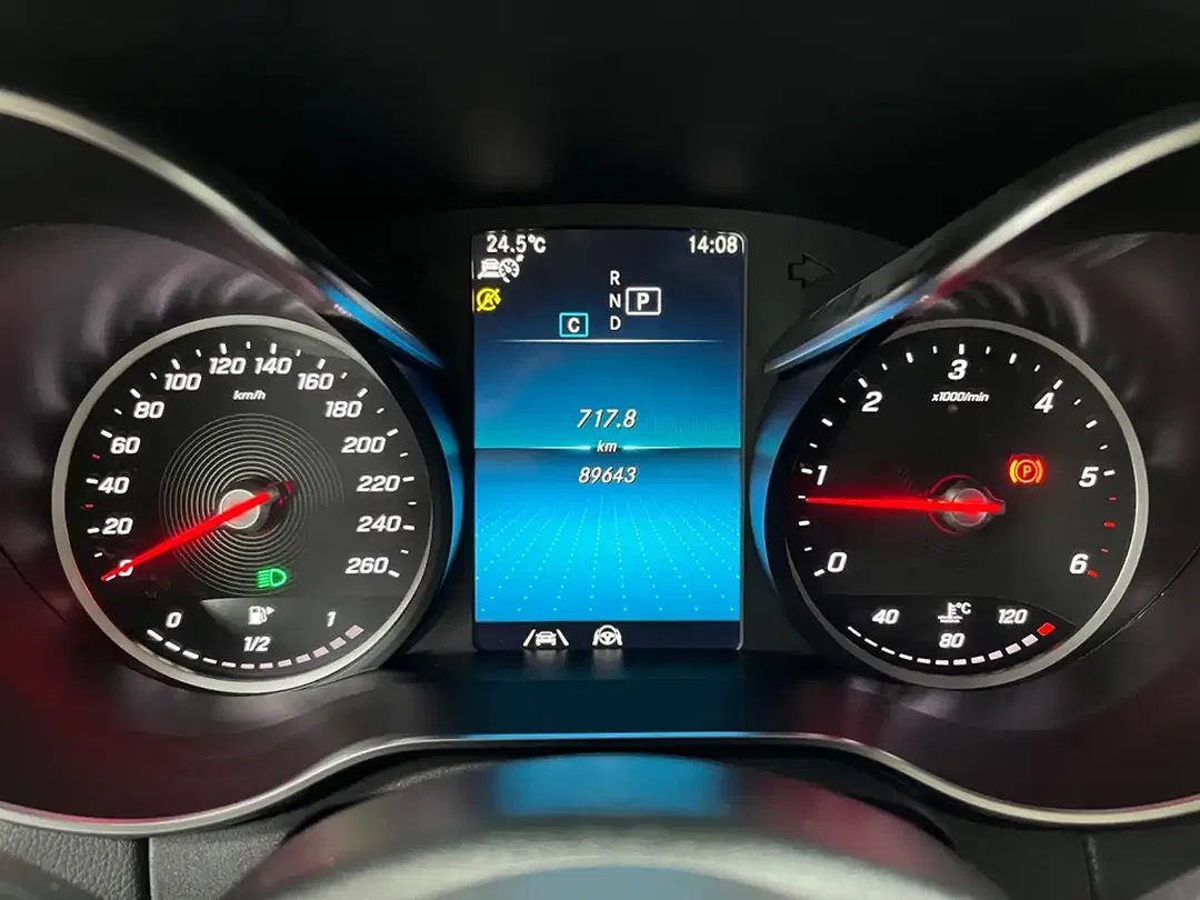 Mercedes-Benz C 300 - Thumbnail 9