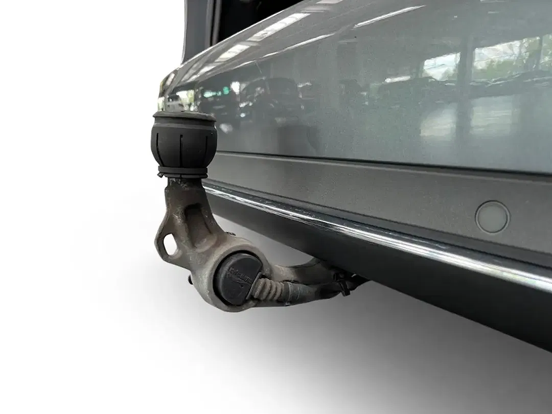Mercedes-Benz C 300 - Thumbnail 6