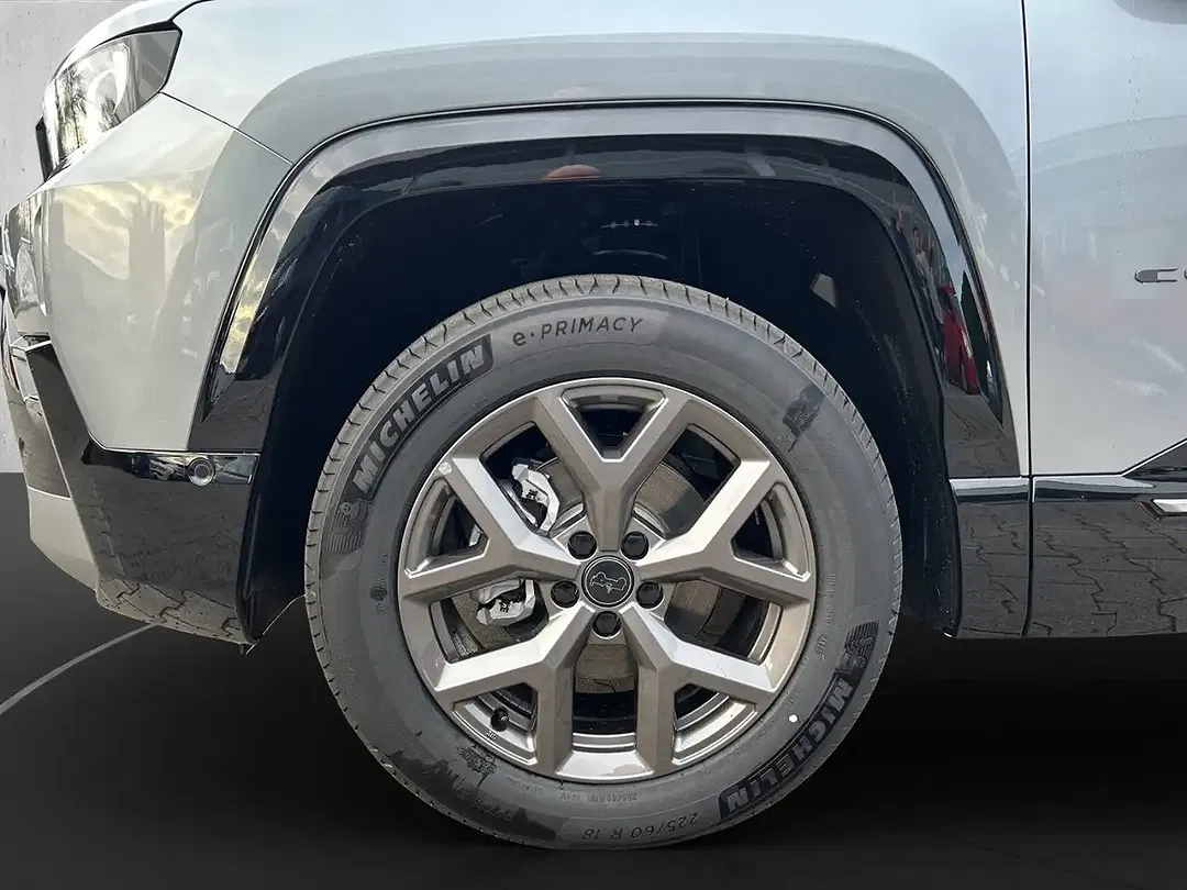 Jeep Compass - Thumbnail 9