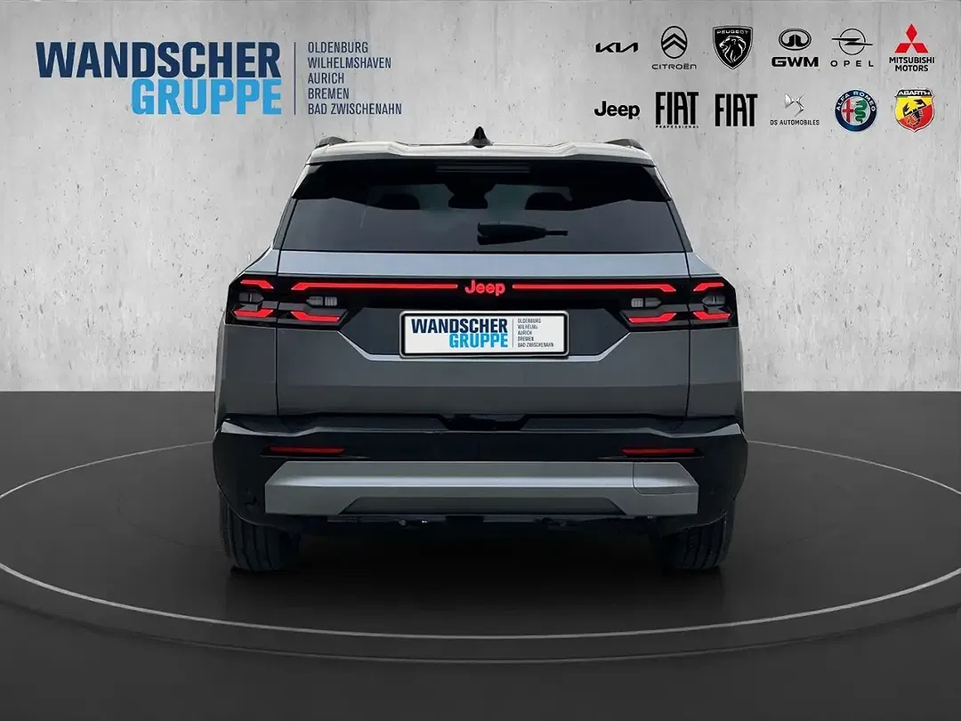 Jeep Compass - Thumbnail 4
