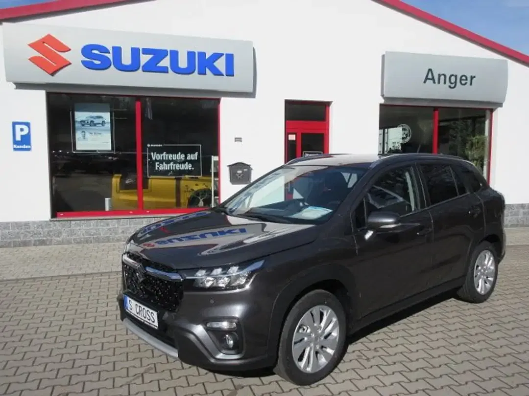 Suzuki S-Cross - Thumbnail 1