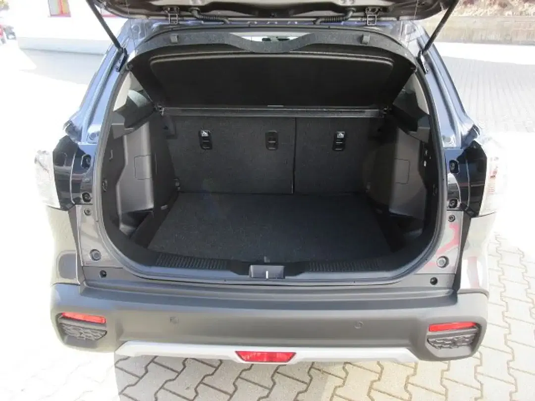 Suzuki S-Cross - Thumbnail 12