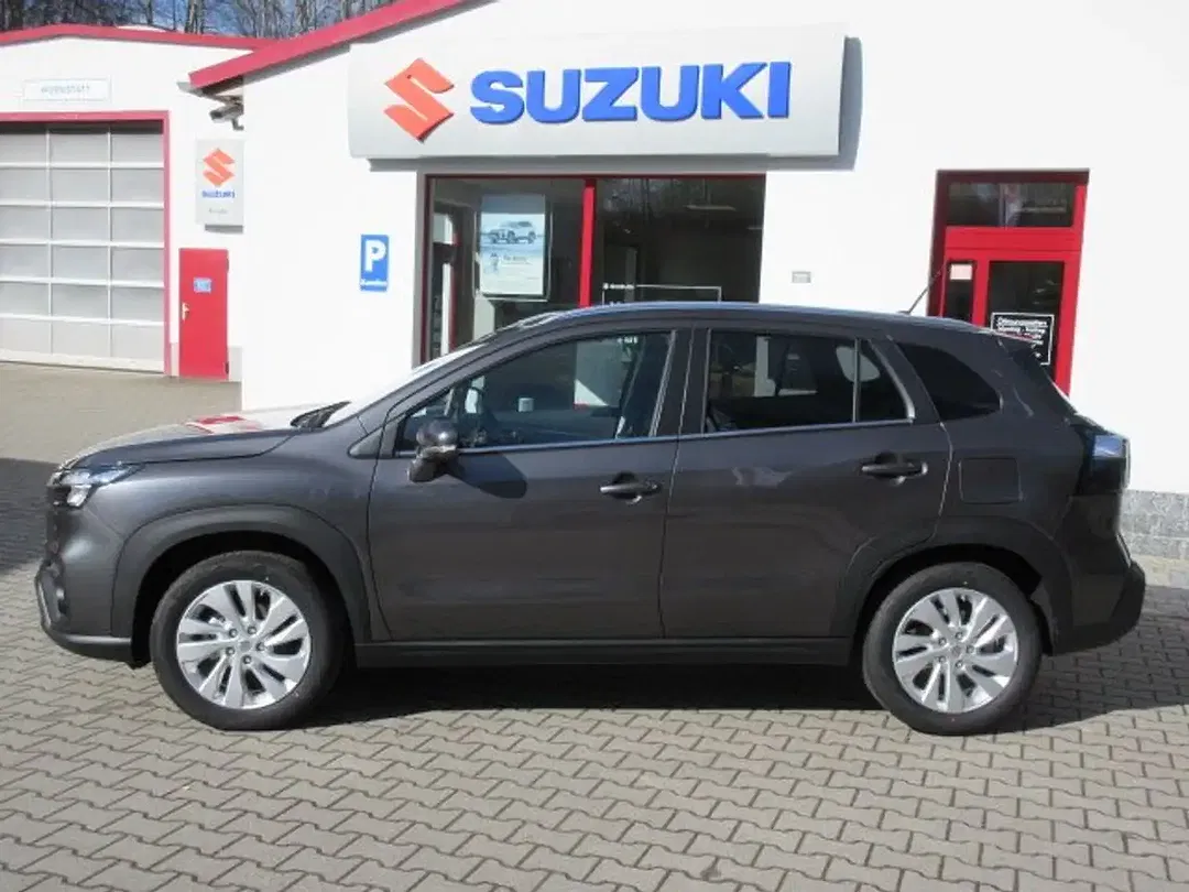 Suzuki S-Cross - Thumbnail 3
