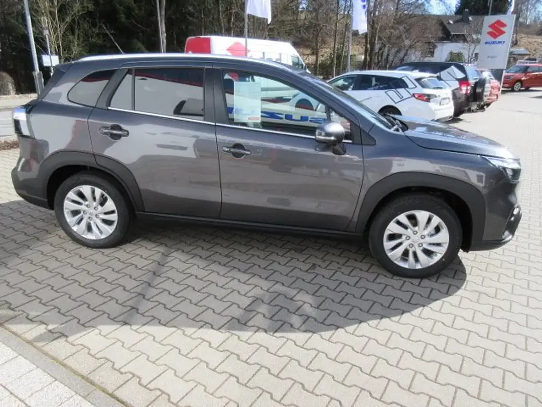 Suzuki S-Cross - Thumbnail 7