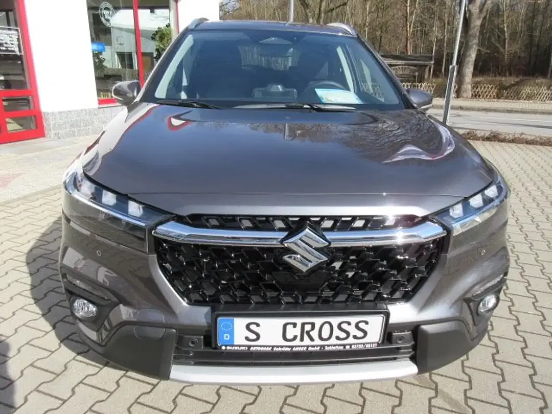 Suzuki S-Cross - Thumbnail 9