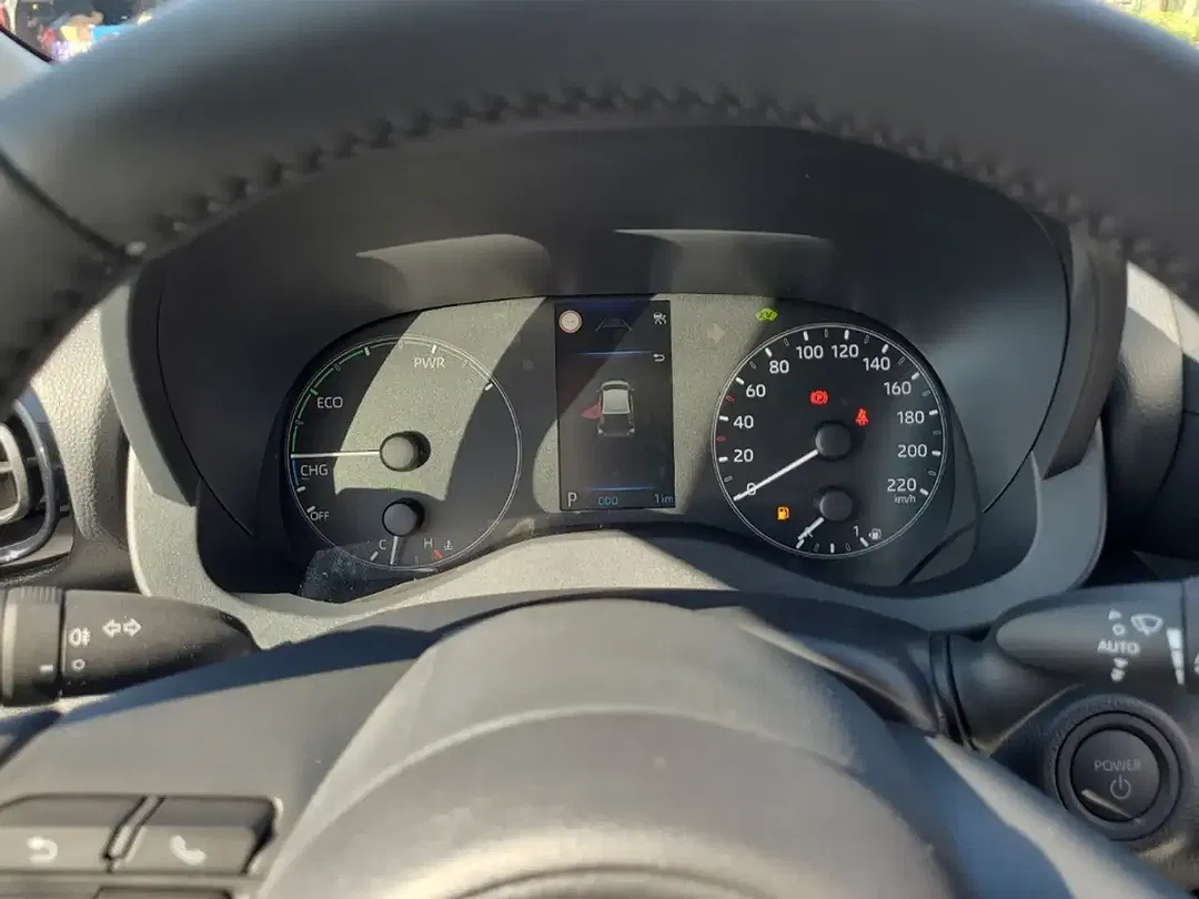Toyota Yaris - Thumbnail 8