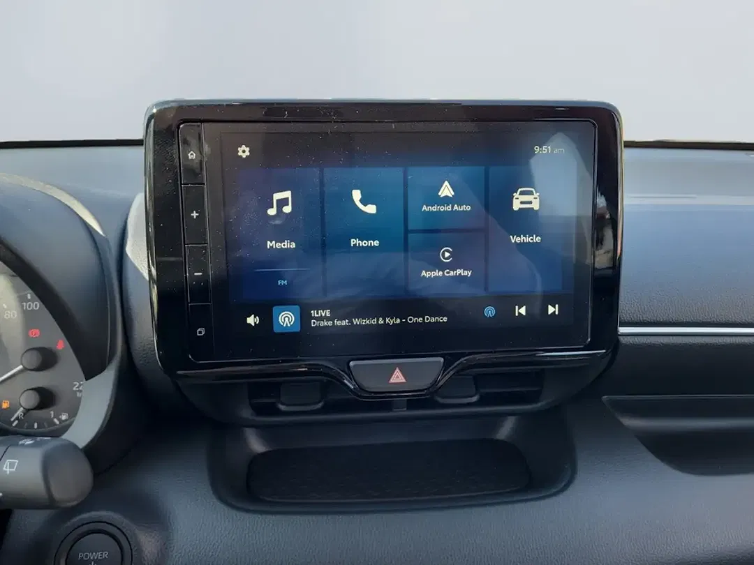 Toyota Yaris - Thumbnail 10