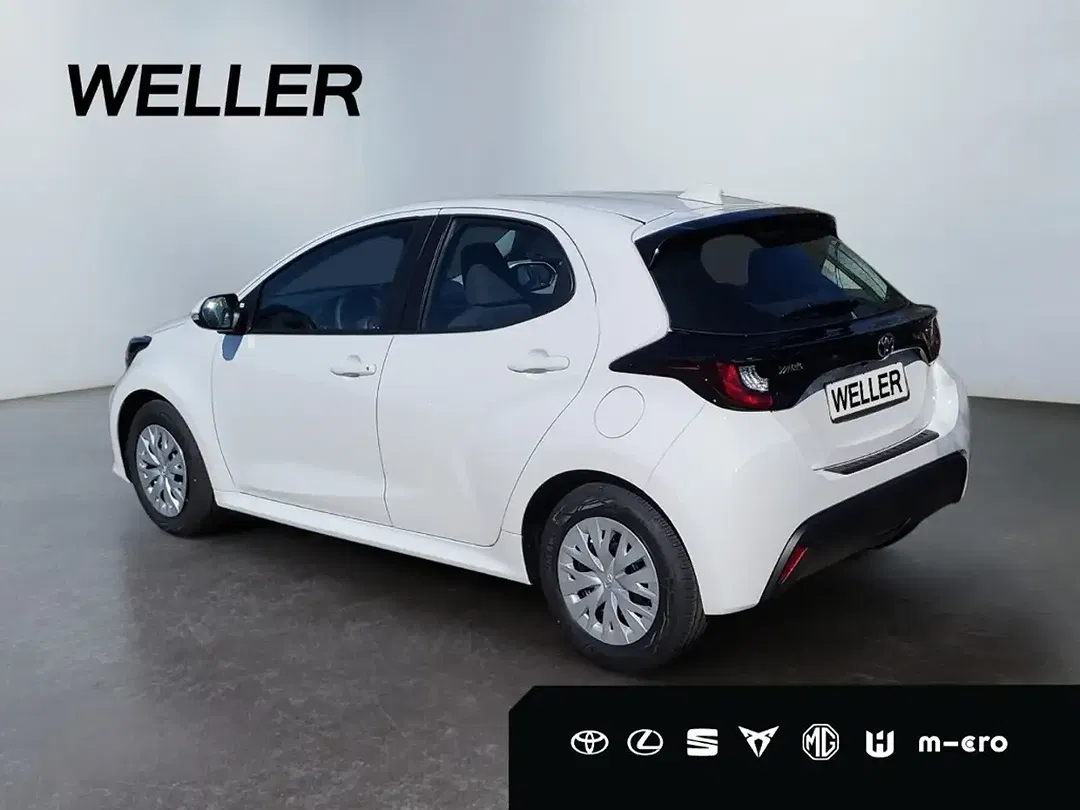 Toyota Yaris - Thumbnail 12
