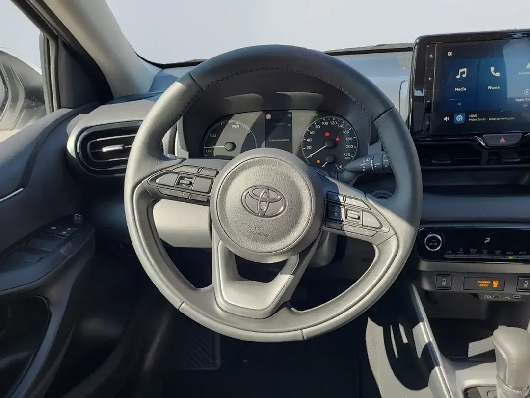 Toyota Yaris - Thumbnail 7