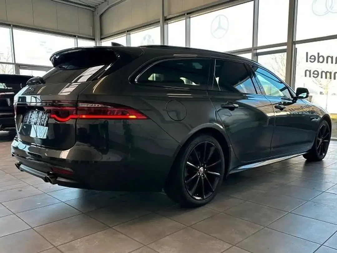 Jaguar XF - Thumbnail 5