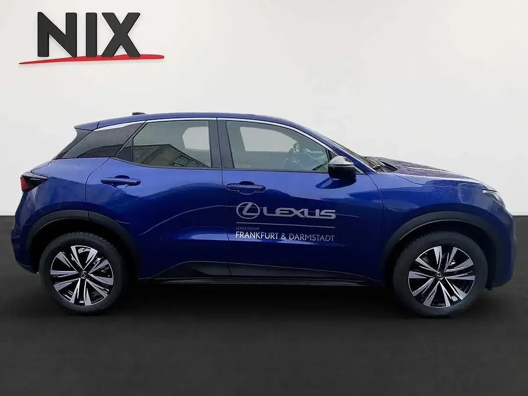 Lexus LBX - Thumbnail 3