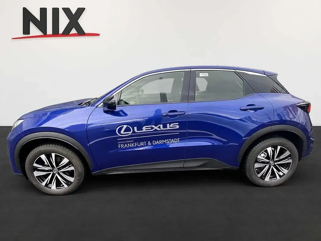 Lexus LBX - Thumbnail 6