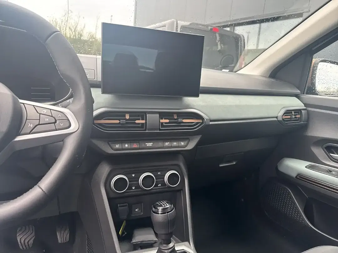 Dacia Sandero - Thumbnail 13