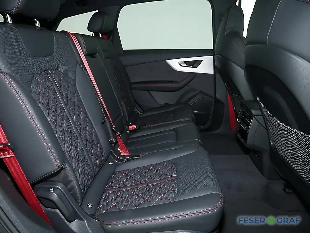 Audi Q7 - Thumbnail 5