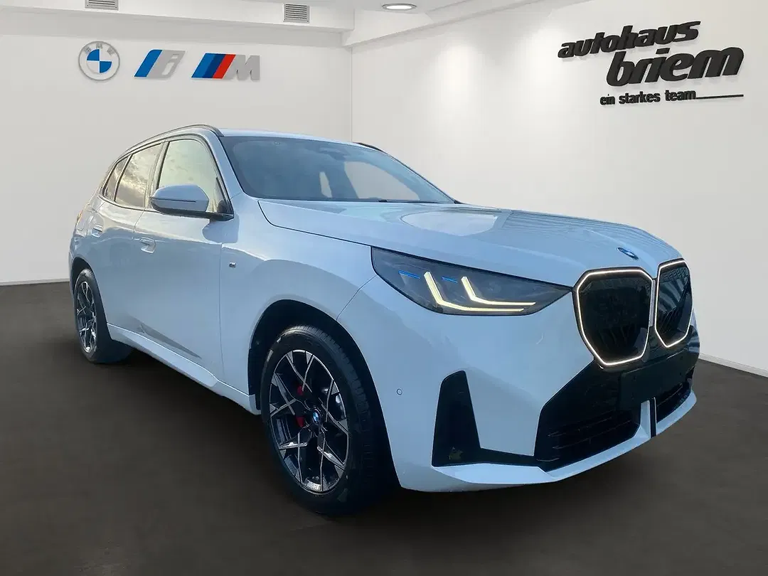 BMW X3 - Thumbnail 2
