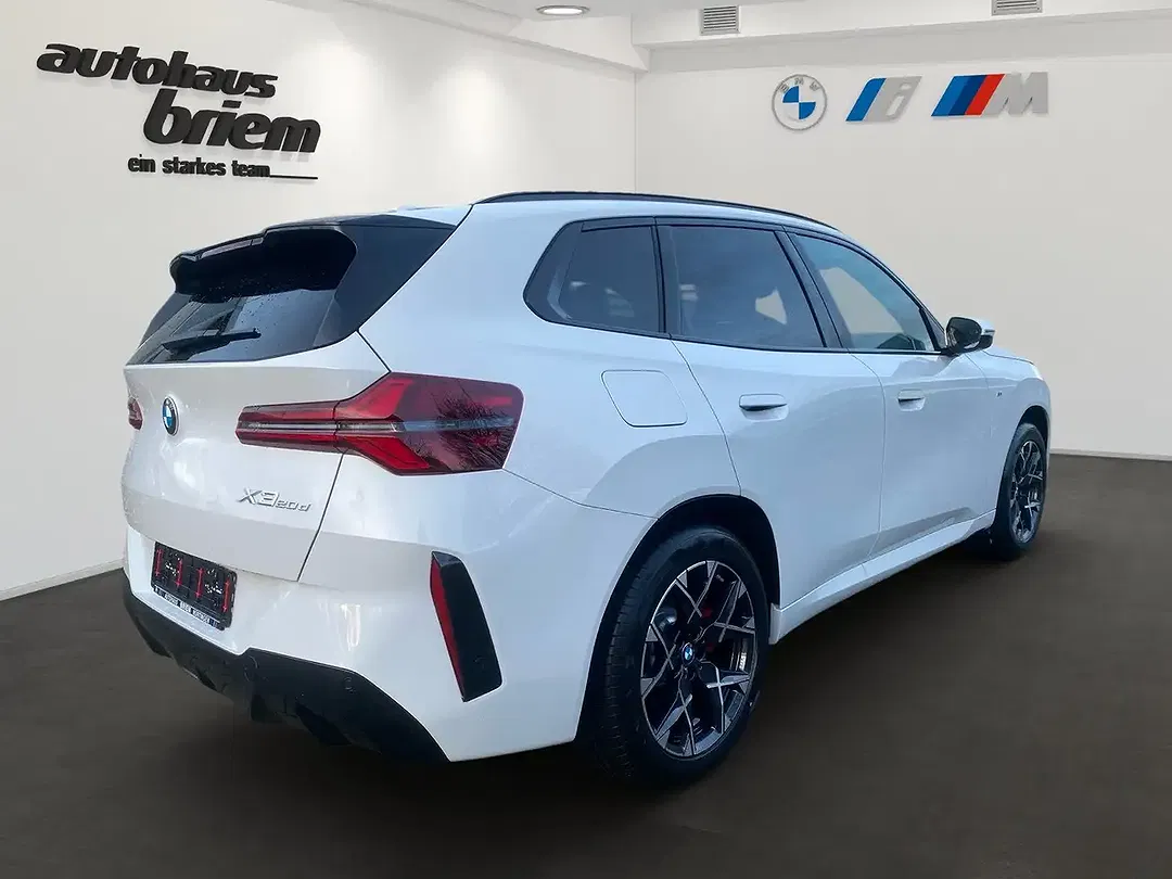 BMW X3 - Thumbnail 3