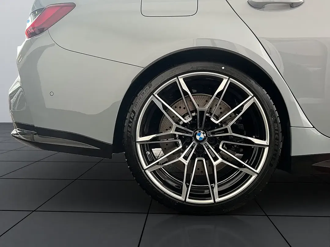 BMW M3 - Thumbnail 5