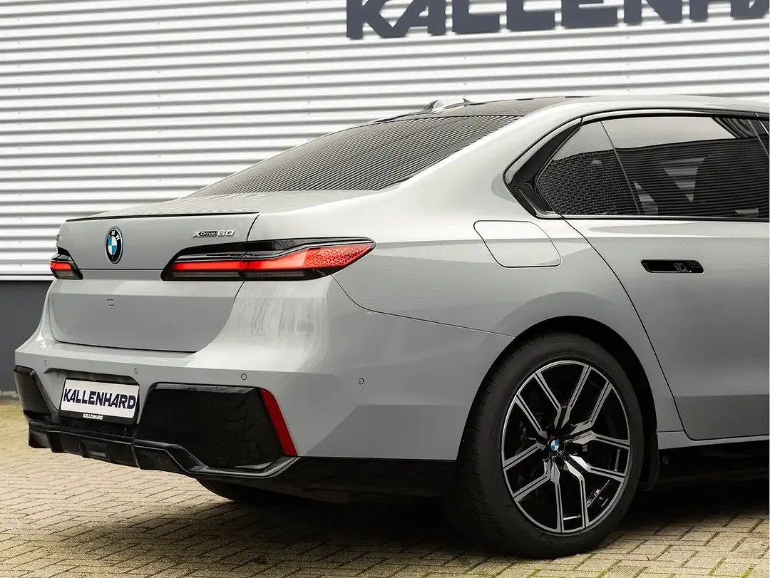 BMW i7 - Thumbnail 10