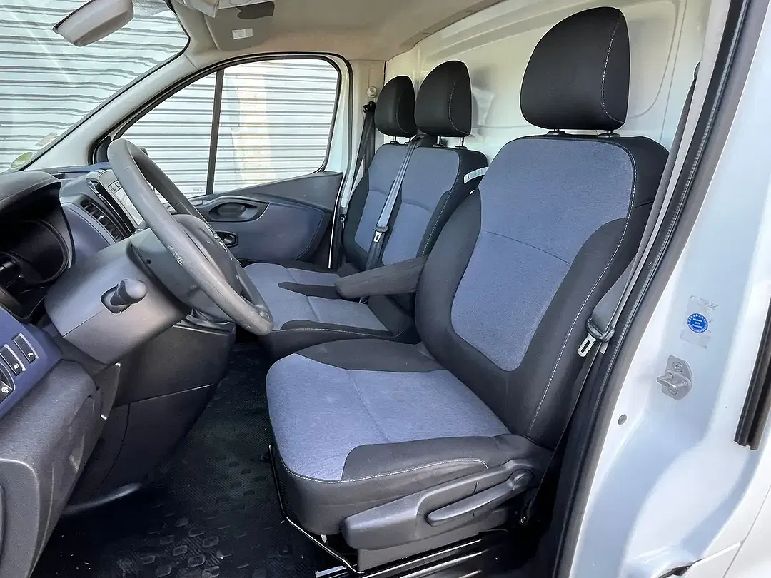 Opel Vivaro - Thumbnail 11