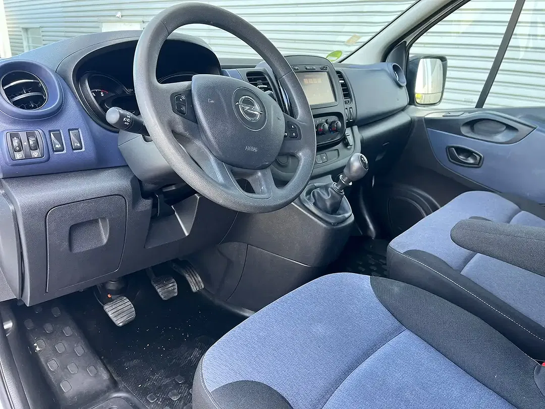 Opel Vivaro - Thumbnail 12
