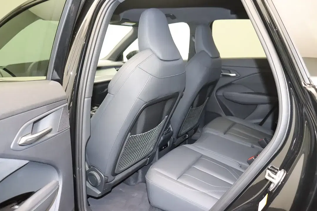 Audi Q3 - Thumbnail 11