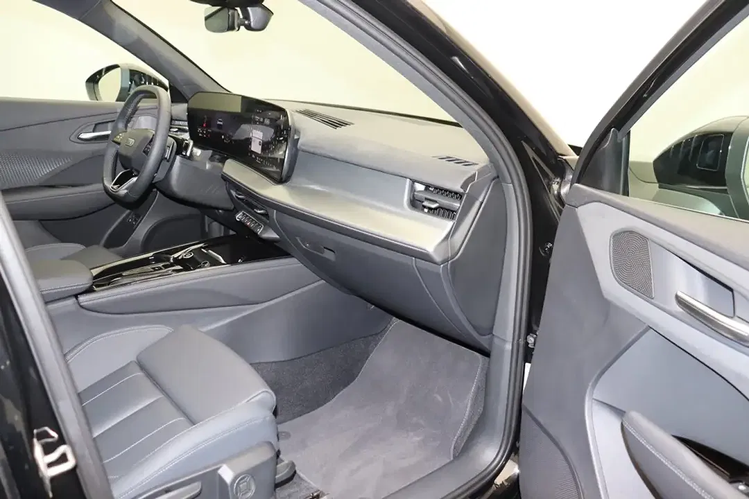 Audi Q3 - Thumbnail 13
