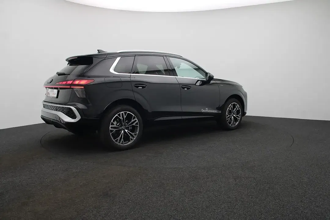 Audi Q3 - Thumbnail 5