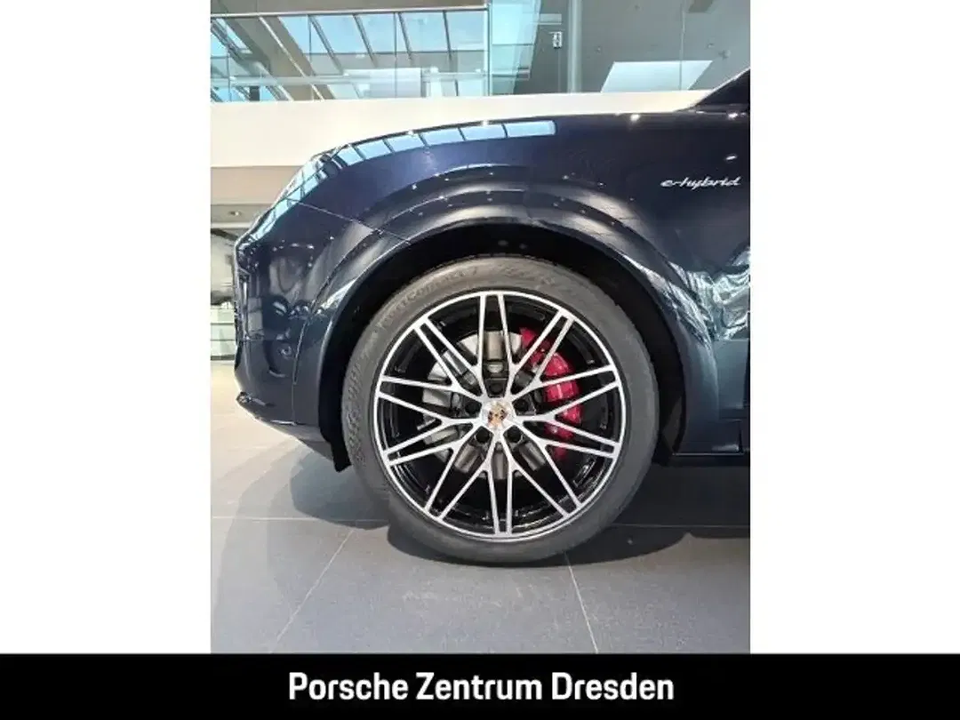 Porsche Cayenne - Thumbnail 14