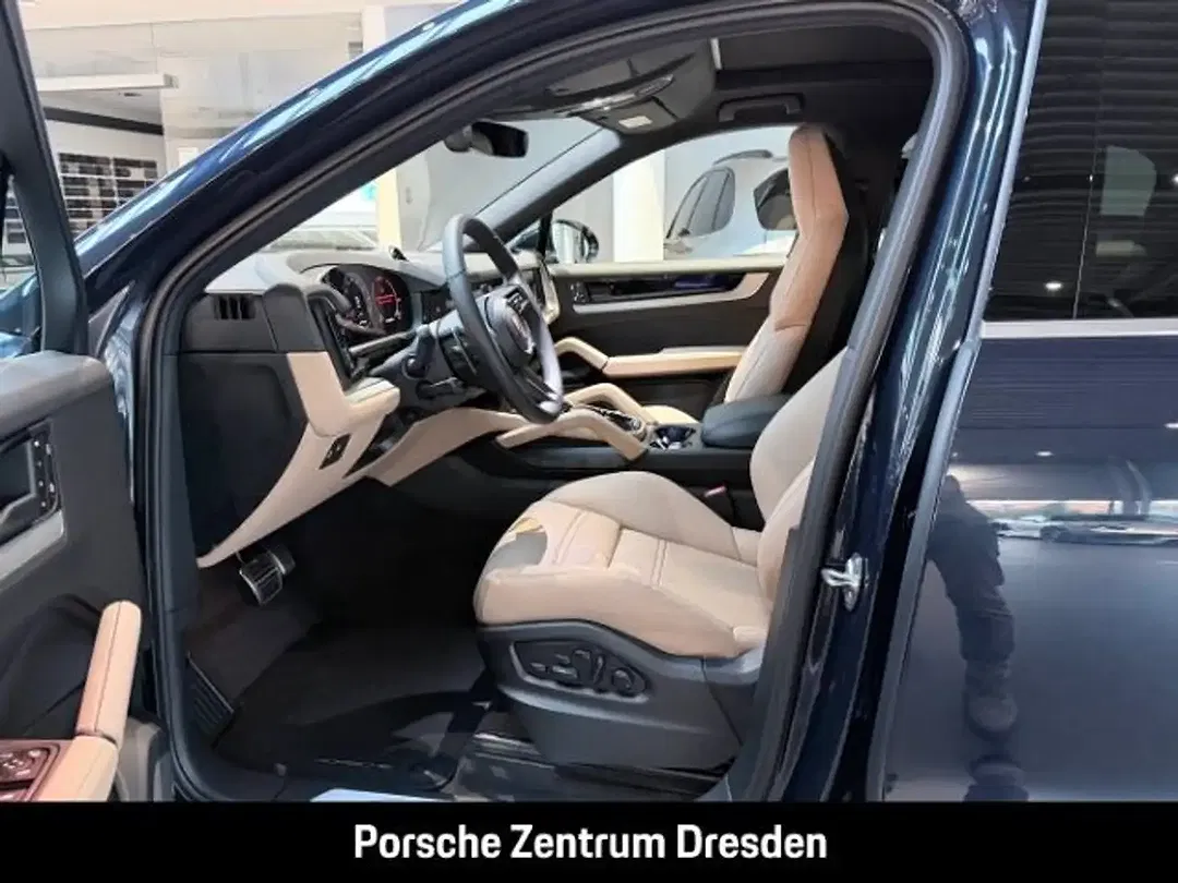 Porsche Cayenne - Thumbnail 4