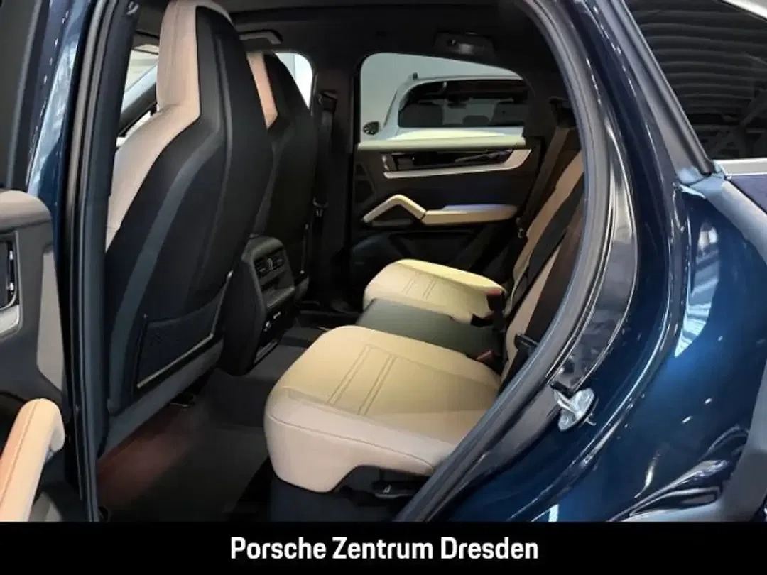 Porsche Cayenne - Thumbnail 5