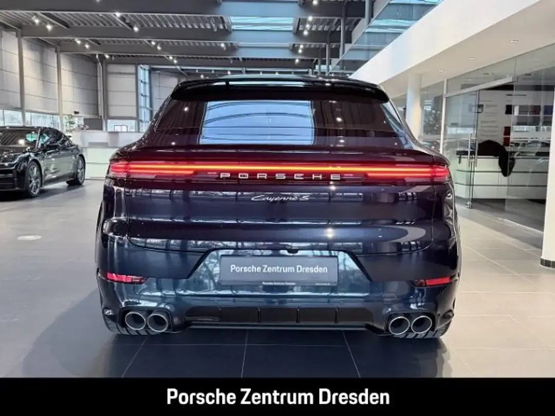 Porsche Cayenne - Thumbnail 6