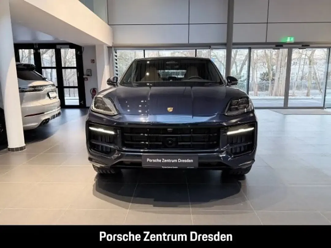 Porsche Cayenne - Thumbnail 9