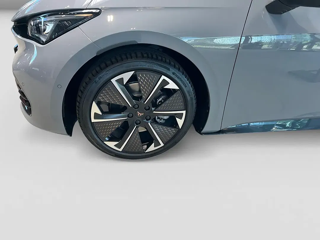 CUPRA Born - Thumbnail 4