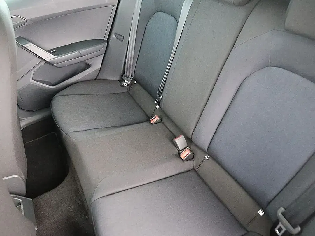 SEAT Ibiza - Thumbnail 25