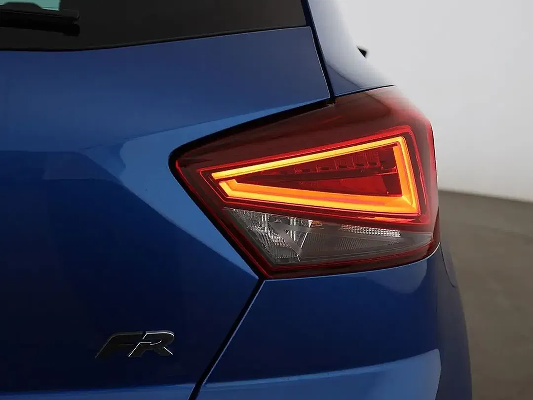 SEAT Ibiza - Thumbnail 9