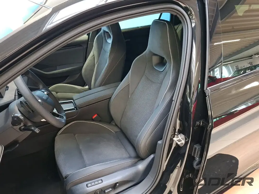 Skoda Superb - Thumbnail 8