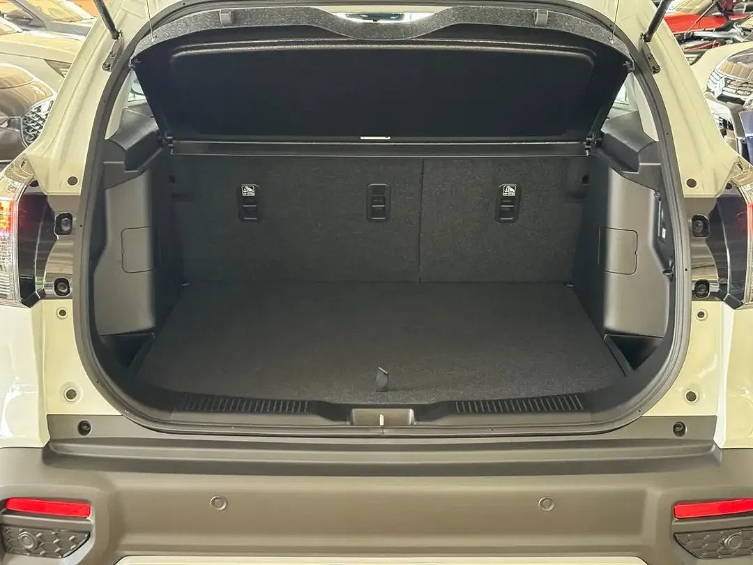Suzuki S-Cross - Thumbnail 6