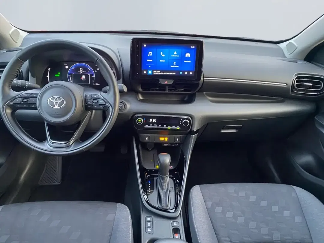 Toyota Yaris - Thumbnail 8