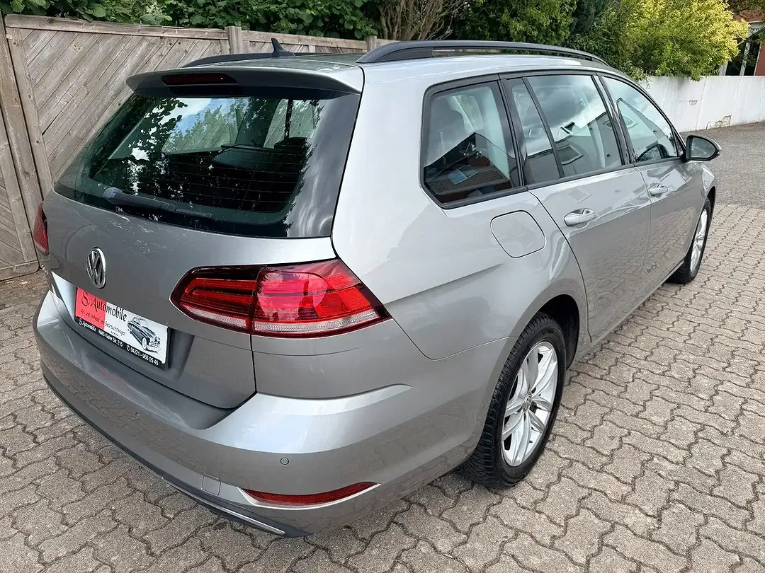 Volkswagen Golf - Thumbnail 15