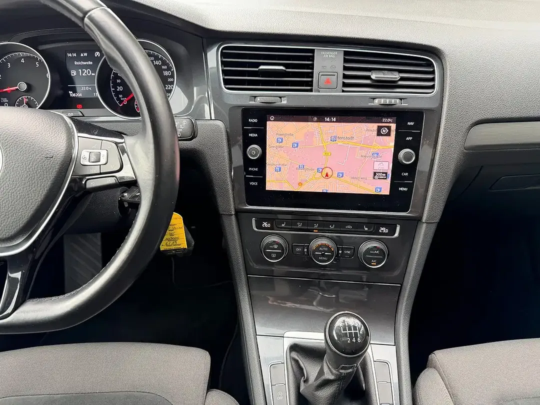 Volkswagen Golf - Thumbnail 7