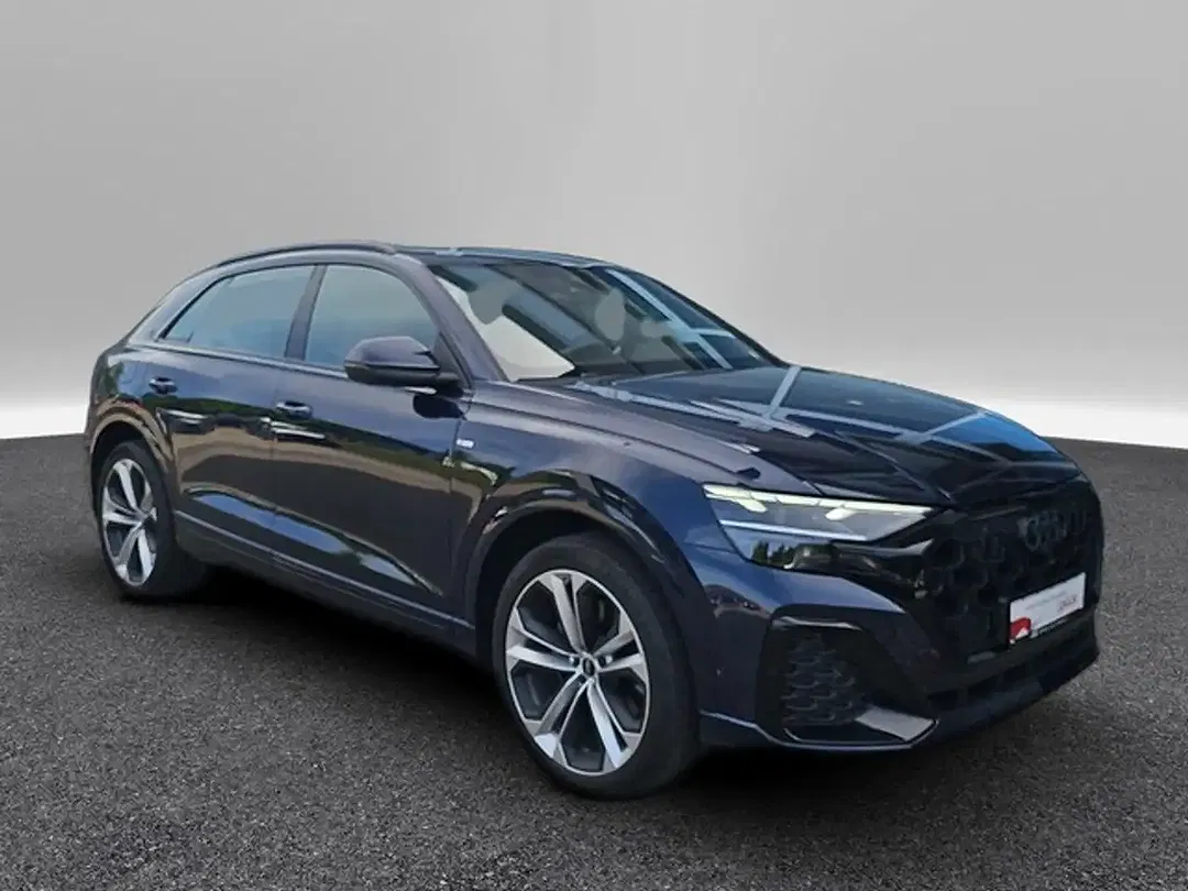 Audi Q8 - Thumbnail 2