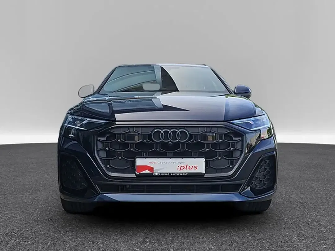 Audi Q8 - Thumbnail 3