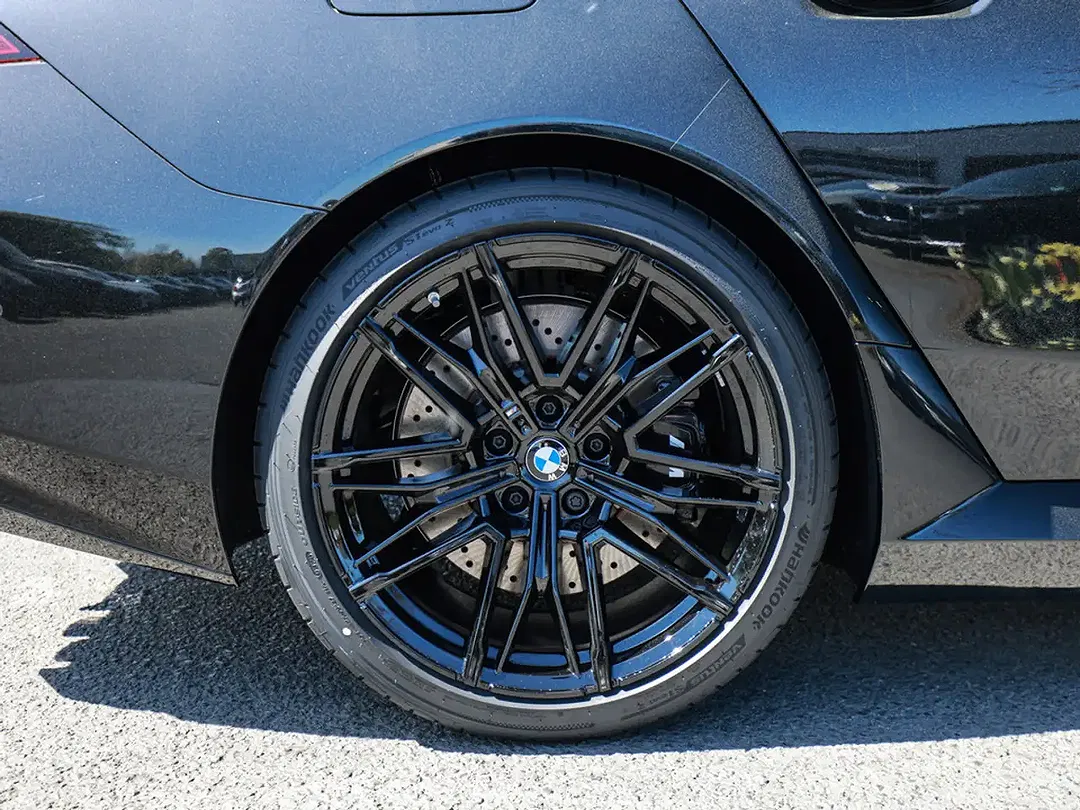 BMW M5 - Thumbnail 10